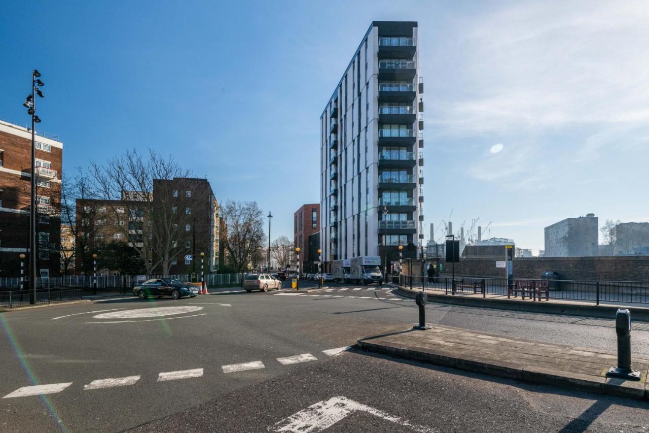 Modern Family Home Close To Victoria Station By Underthedoormat London Exterior foto